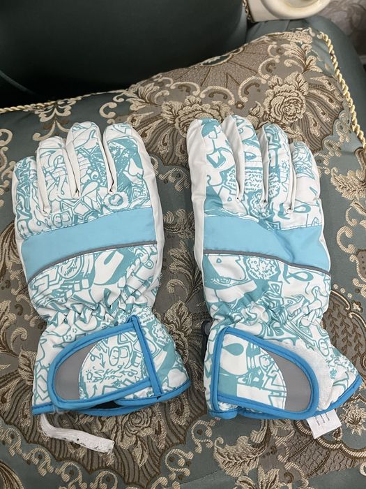 Продам горнолыжный костюм