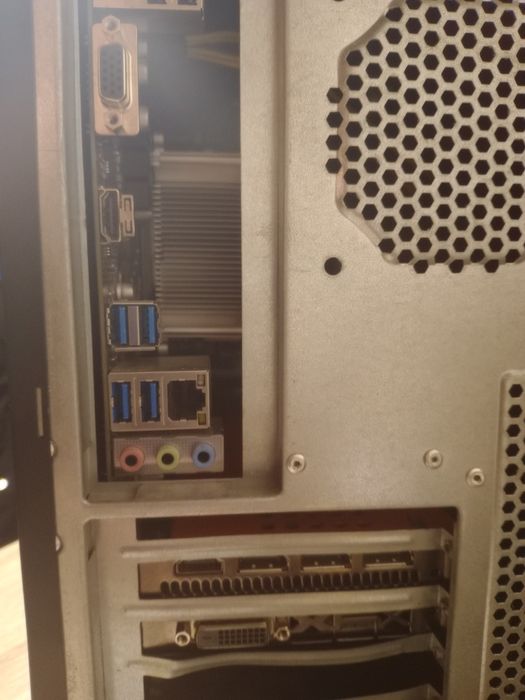 Компютър Ryzen 5 1600 RX 570