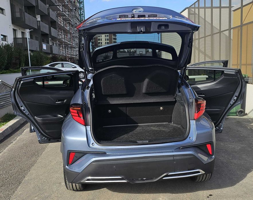 Toyota C-HR 2.0 VVT-i Dynamic (184CP) - Hybrid - Automata (e-CVT)