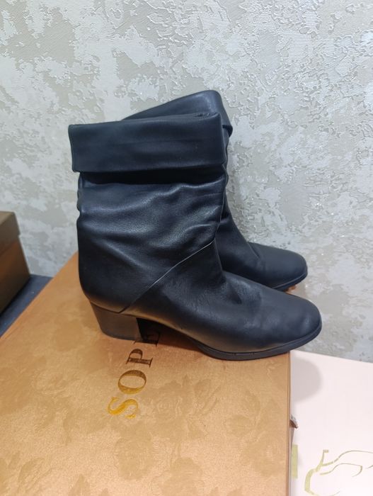 Продам женскую обувь