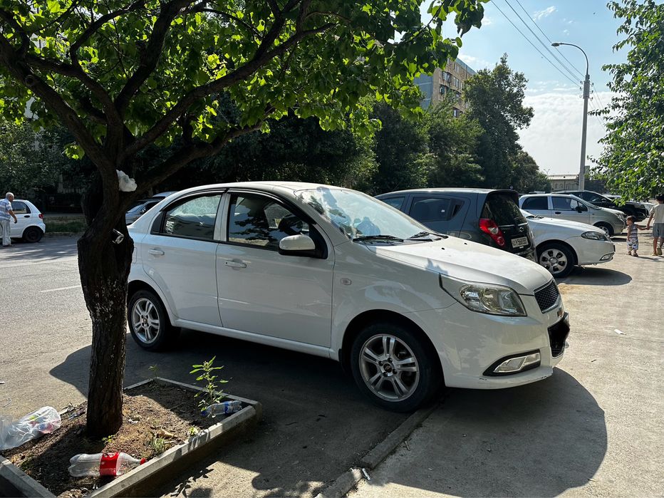 Chevrolet nexia 3 (avtomat)