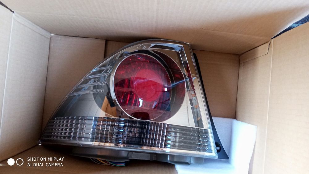 Altezza, Lexus is Фонори зад.