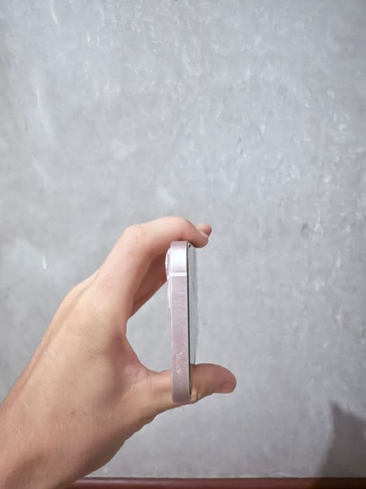 Айфон 13 сатылады