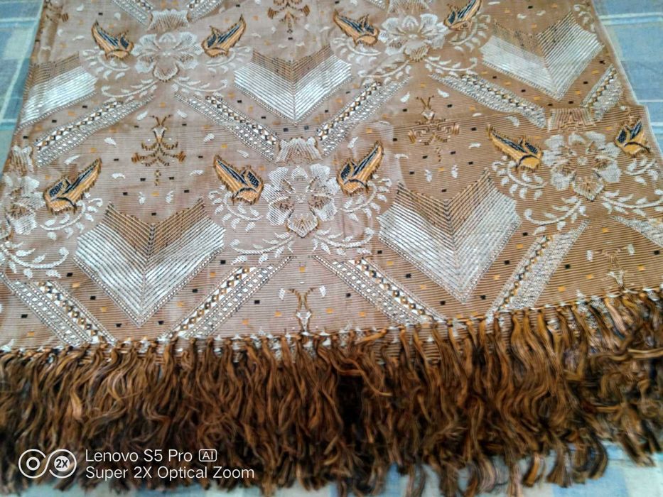 пакривка за легло и нови тъкани черги