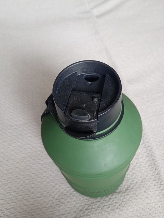 Bidon sport de apa otel inoxidabil Navaris, 200 lei nou