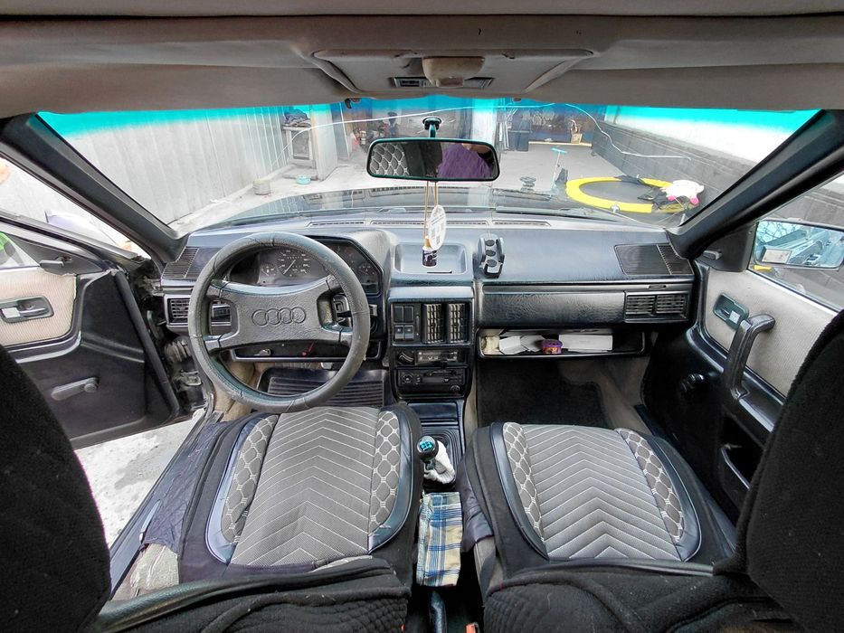 Продам ауди 100.