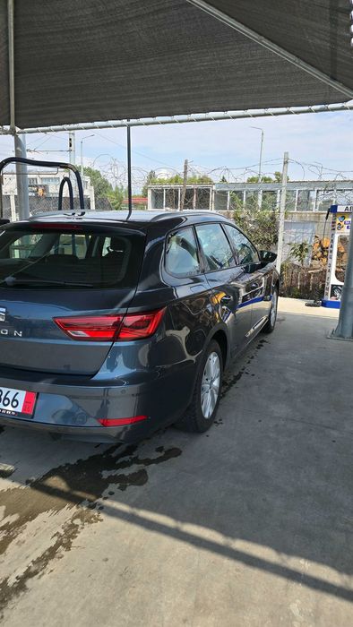 Продавам Seat Leon ST (комби), началото на 2020 г., с икономичния 1.6 TDI дизелов двигател – 110 к.с.