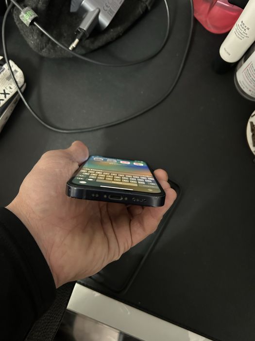 Продаю iPhone 12 mini