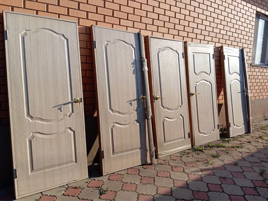 Продаются двери б/у