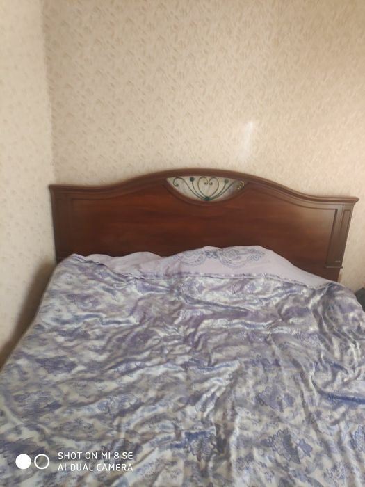 Yunusobod 19 kvartal dom sotiladi 3 xonali