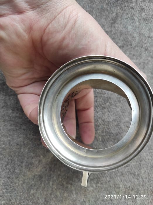 Подстаканник Серебряный очень стильный