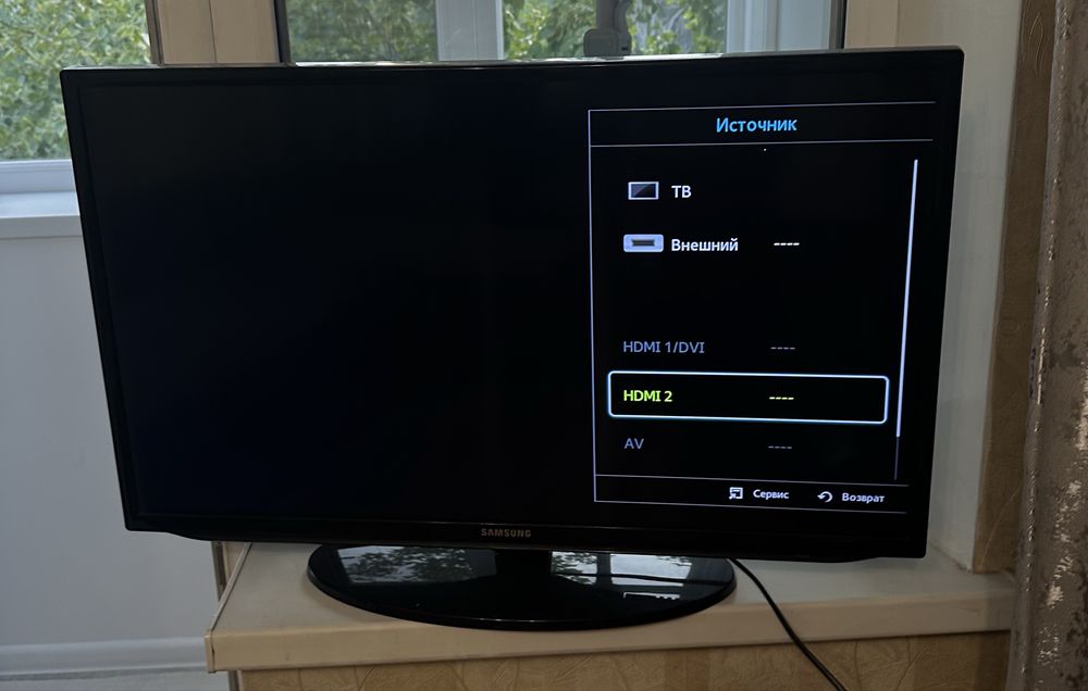 Телевизор Samsung UE32EH5030W, диагональ 32" 81 см