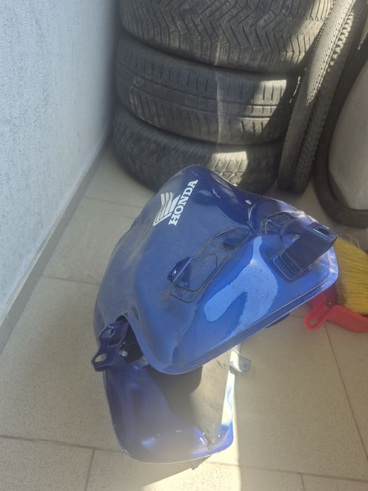 Rezervor honda cbr 600/hornet 2011