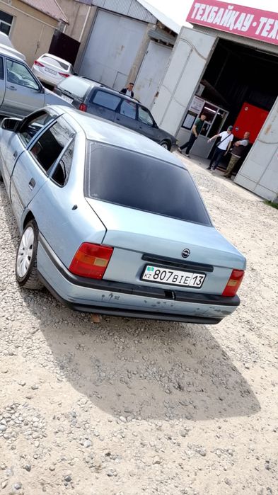 Опель вектра сатылады.