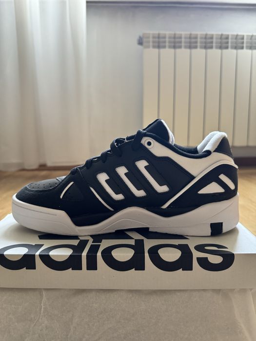 Кроссовки Adidas midcity low shoes