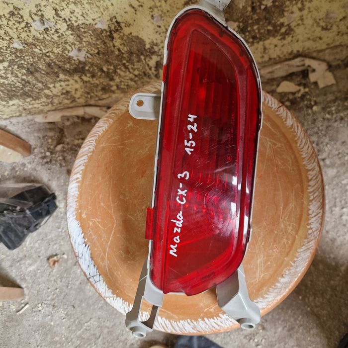 Mazda CX 3 15-24 рефлектор за задна дясна броня