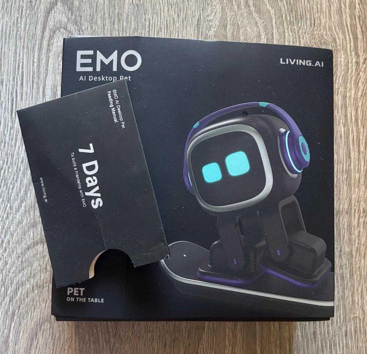 Robot Emo, Negru, Companion AI distractiv / interactiv, Chat Gpt