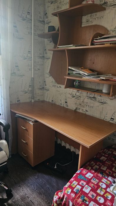 Отдам письменный стол