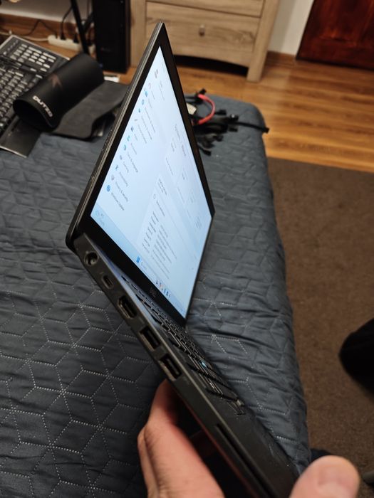 Laptop Dell 7490 i7 gen 8 16gb ram