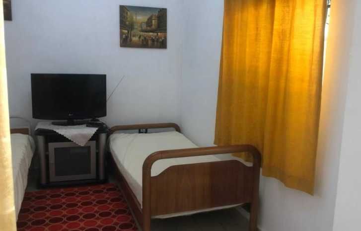 Дава се под наем Едностаен апартамент в Пловдив, Остромила - 45 кв.м за 183.6 € - Снимка #1