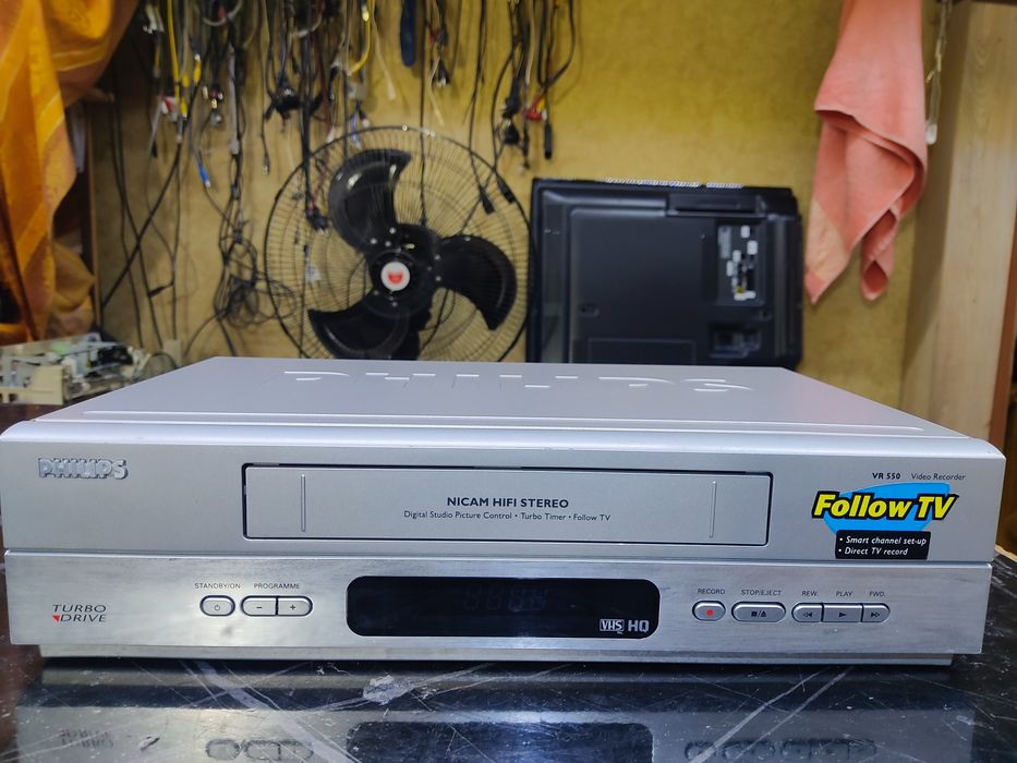 Видео магнитофоны разные