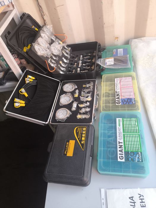 Манжеты сальники манометры