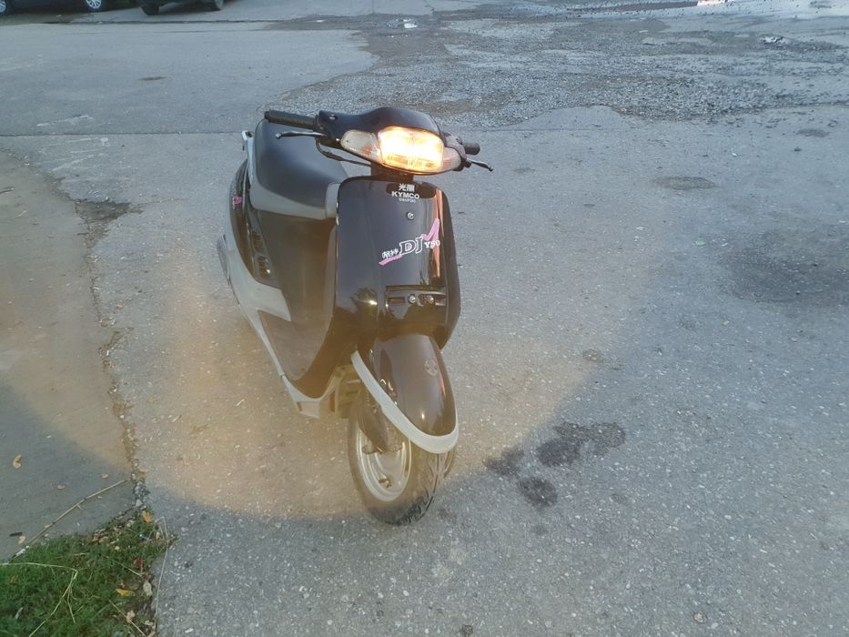 Vând Scuter KYMCO 50 cm3