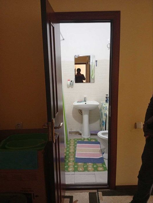 Olmazor sitida  2 xonali kvartira sotiladi 2/5/7