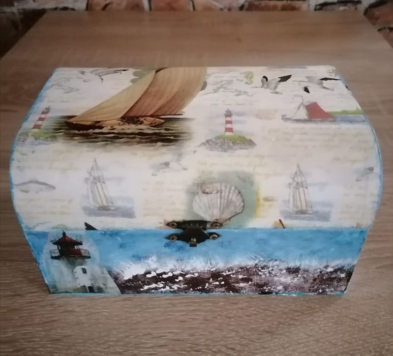 Vând casete pentru bijuterii, tablouri, pictate manual