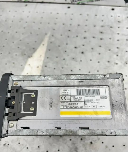 Radio cd 97AP-18C815-AC 97AP-18C815-AC Ford Focus 2001 1.8 MT (115 hp)