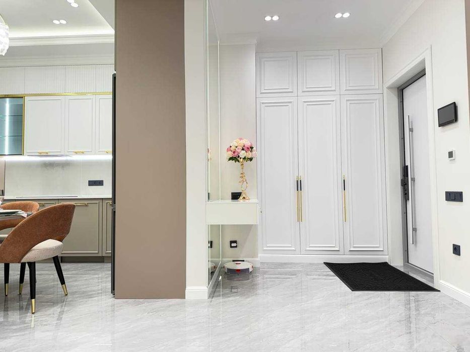 Продаётся  квартира с авторским ремонтом в Элитном ЖК Mirabad Avenue
