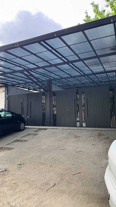 Продается 2 Коттеджа Центре города!