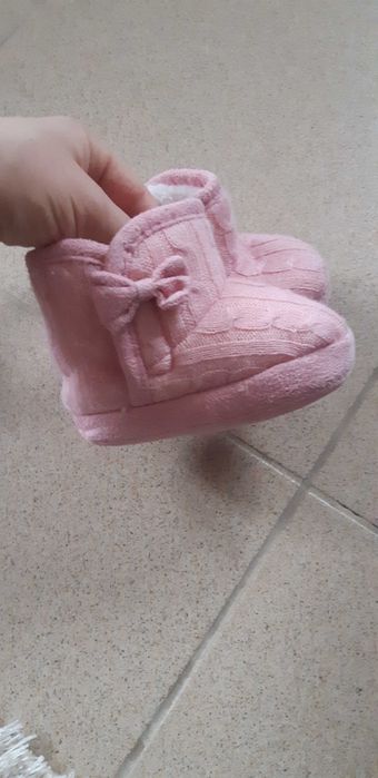 Бебешки пантофки