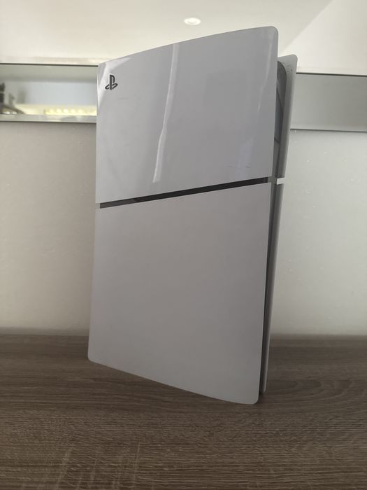 Playstation 5 slim 1 TB - БЕЗ ДЖОЙСТИК