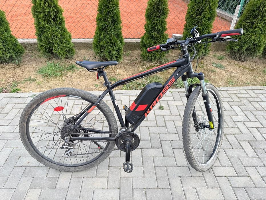 Vând bicicleta electrica