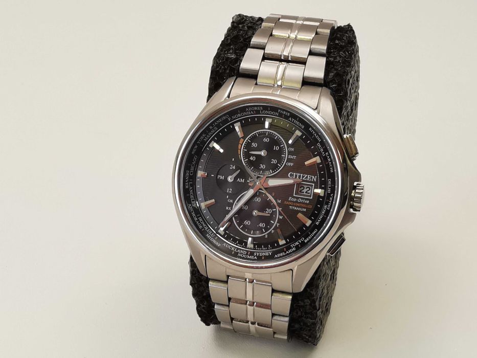 Citizen Eco-Drive Radio Controlled Titanium AT8130-56E мъжки часовник със соларно захранване, сапфир кристал и изработен от титан