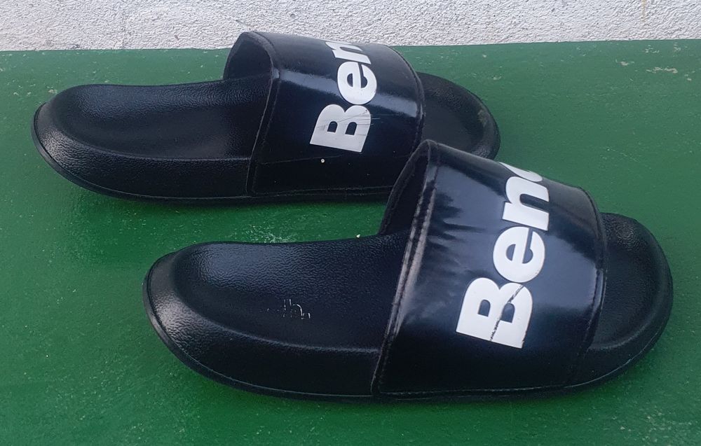 Papaci dama Bench 38