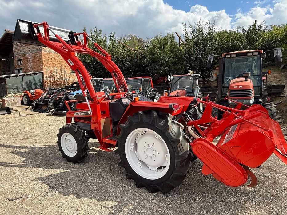 Челен товарач YANMAR FX32 4x4