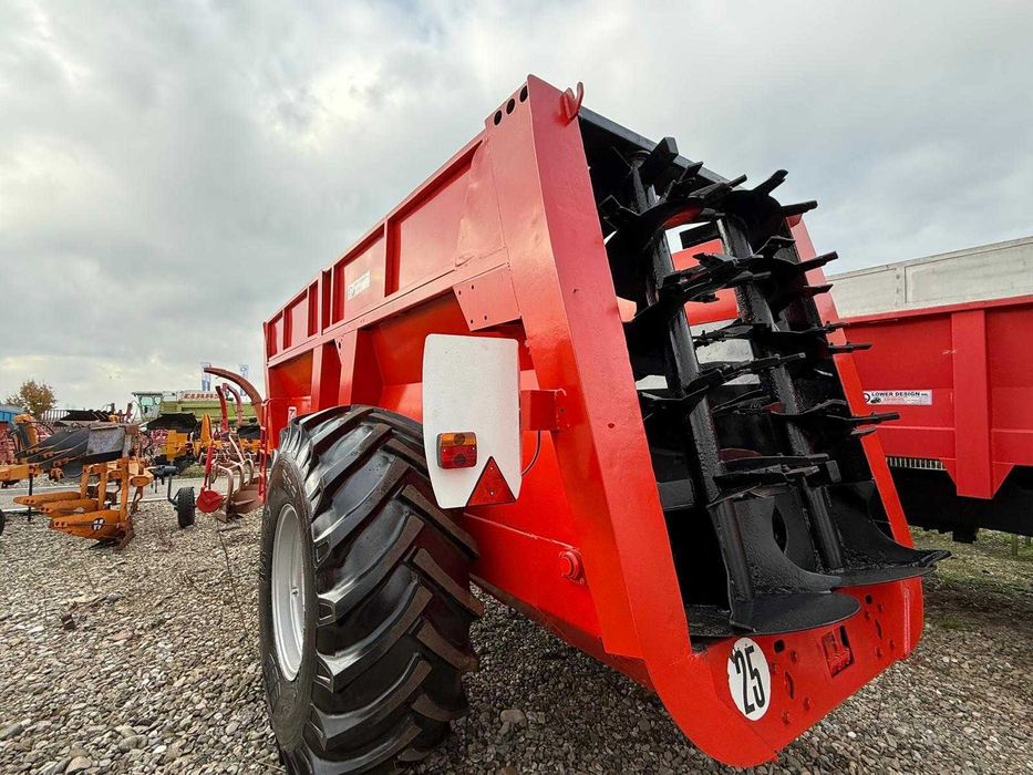 Remorca imprastiat gunoi marca Gilibert Helix 7