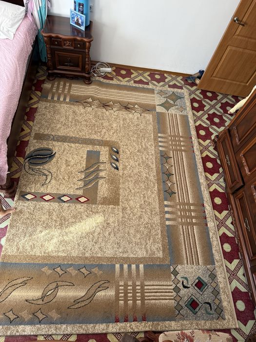 Ковер ……………………….