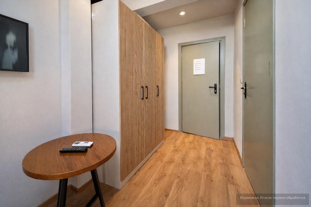 Дава се под наем Едностаен апартамент в Варна, Център - 30 кв.м за 420 € - Снимка #6