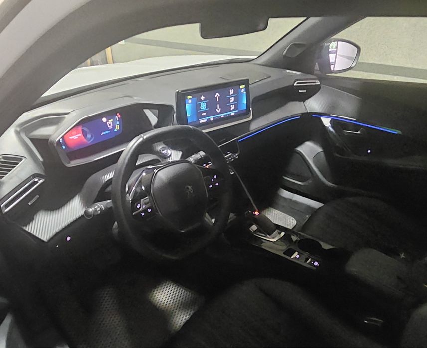 Срочно Peugeot 2008 model Sostayaniya Zor kraska toza Oʻzimni moshinam