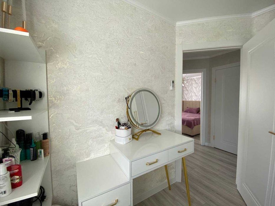 Продам 4 ком квартиру район ЖД больницы