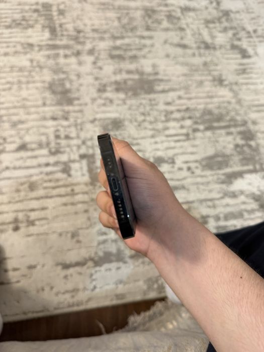Iphone 14 pro черный цвет