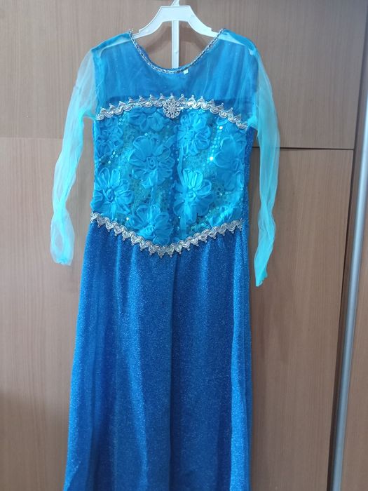 Нарядные детские  платья для праздников