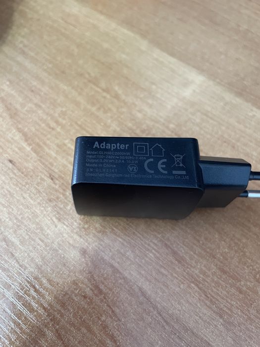 Универсальный адаптер, зарядное устройство