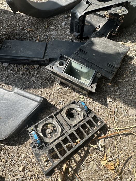Запчасти на мерс 124