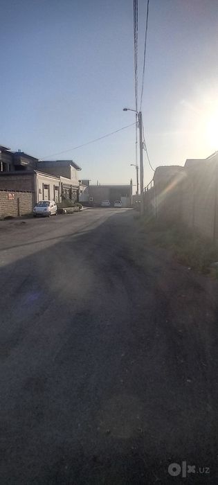 Olmazor rayo'nda ohunboboyevda 2 sotix fasati 10*20 ichkarisiga 75000$