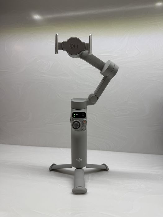 DJI Osmo Mobile 7