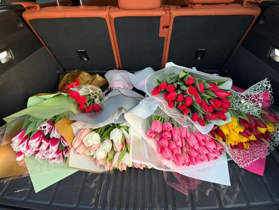 Тлюьпаны штучно и букеты